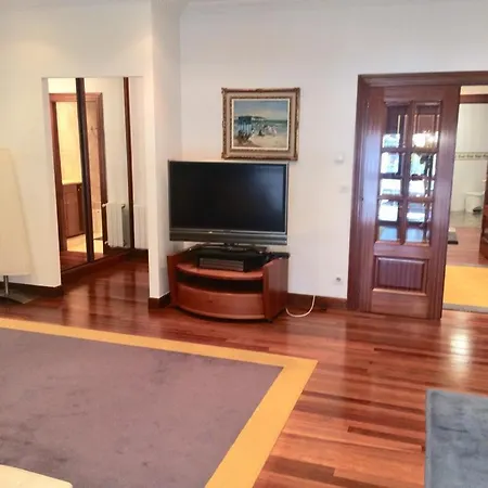 公寓 Piso Muy Centrico, Bien Equipado Con Parking. 毕尔巴鄂